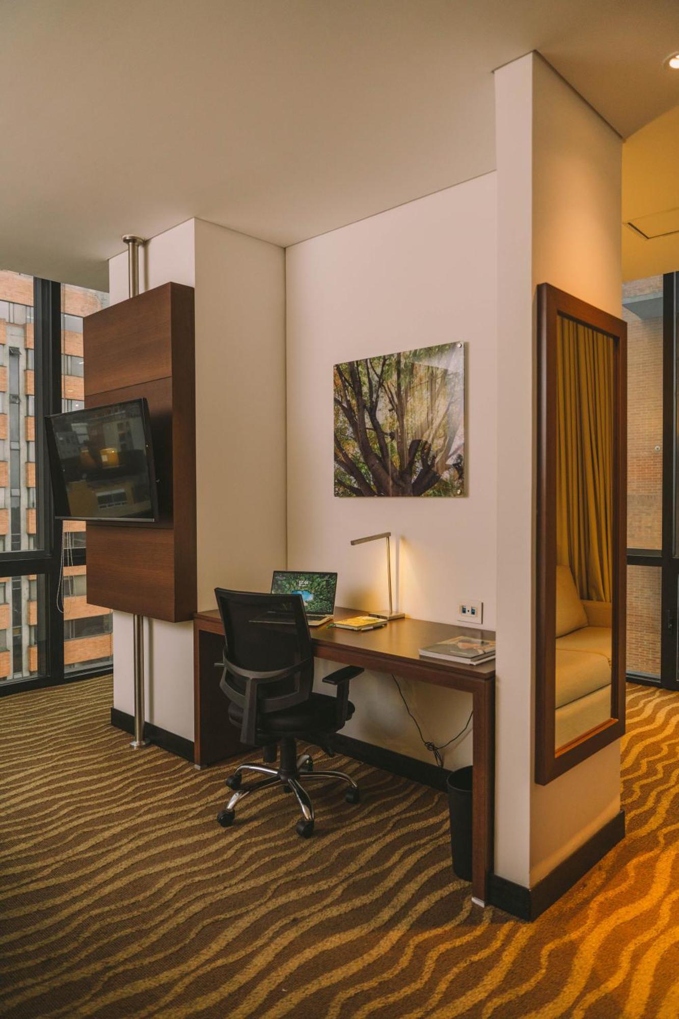 Holiday Inn Express & Suites Bogota Zona Financiera By Ihg מראה חיצוני תמונה